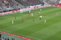 Im Testspiel von Bayer Leverkusen gegen Rot-Weiß Essen trifft Bayer-Stürmer Patrik Schick drei Minuten nachdem er eingewechselt wurde.