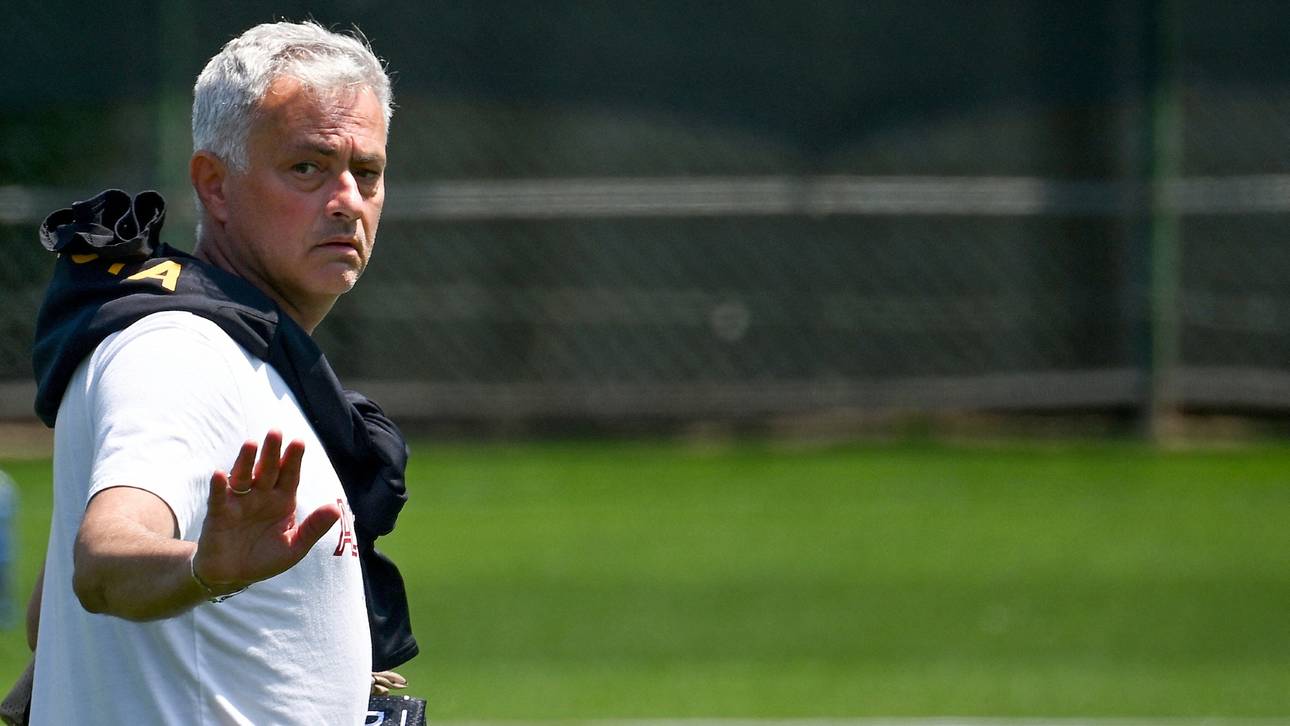 Roma-Fans flehen Mourinho an