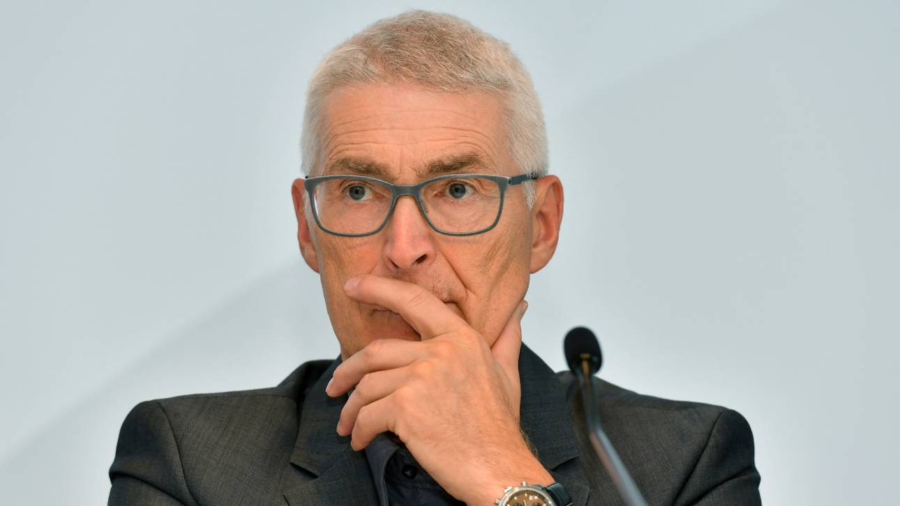 Schiri-Boss Fröhlich verkündet Abschied