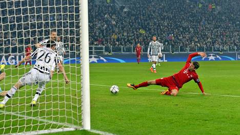 Thomas Müller bei einer Großchance gegen Juventus