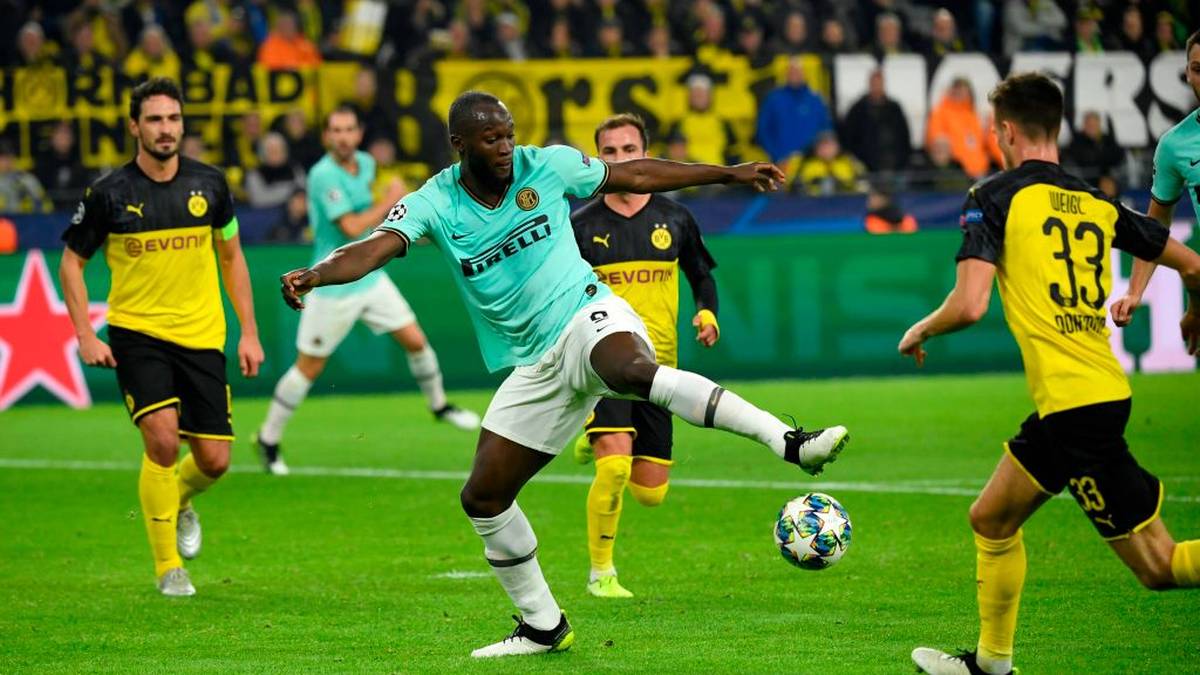 "In der ersten Halbzeit ist Inter ein Meisterwerk von Technik und Persönlichkeit, doch in der zweiten Halbzeit kommt es zu einer wahnsinnigen Verwandlung. Borussia versenkt die Conte-Truppe mit schweren Hieben"