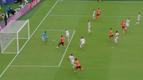 Ellyes Skhiri erlebt mit Tunesien eine WM zum Vergessen. Im letzten Gruppenspiel gegen die Niederlande kommt es für den unglücklichen Frankfurt-Profi sogar noch dicker.