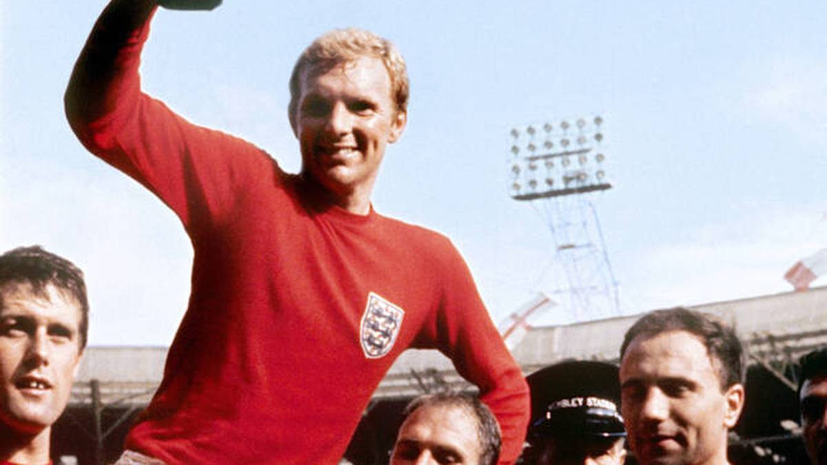 Bobby Moore feiert Englands WM-Titel 1966