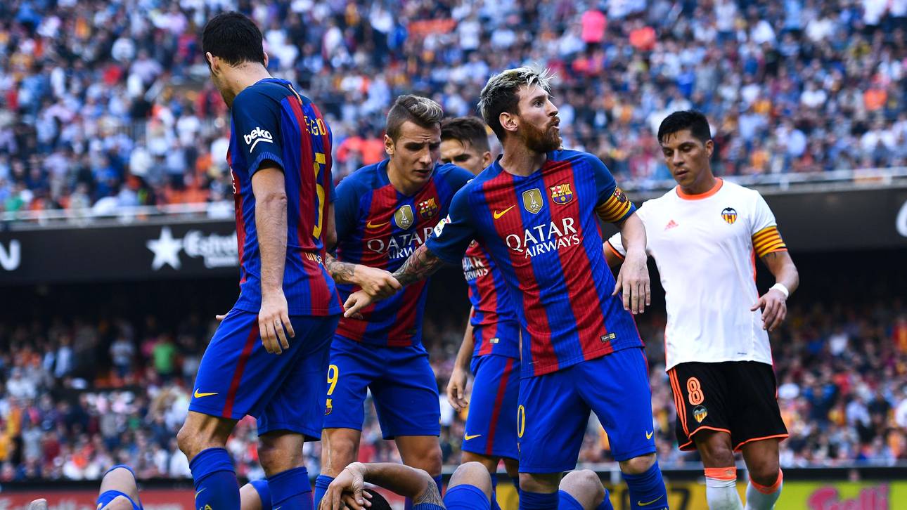 Messi rastet nach Flaschenwurf aus