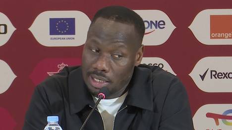 Senegal-Trainer Pape Thiaw schwärmt nach dem Auftaktsieg beim Afrika-Cup gegen Botswana von Sadio Mané. Den Ex-Bayern-Star vergleicht er sogar mit den größten Namen im Weltfußball.