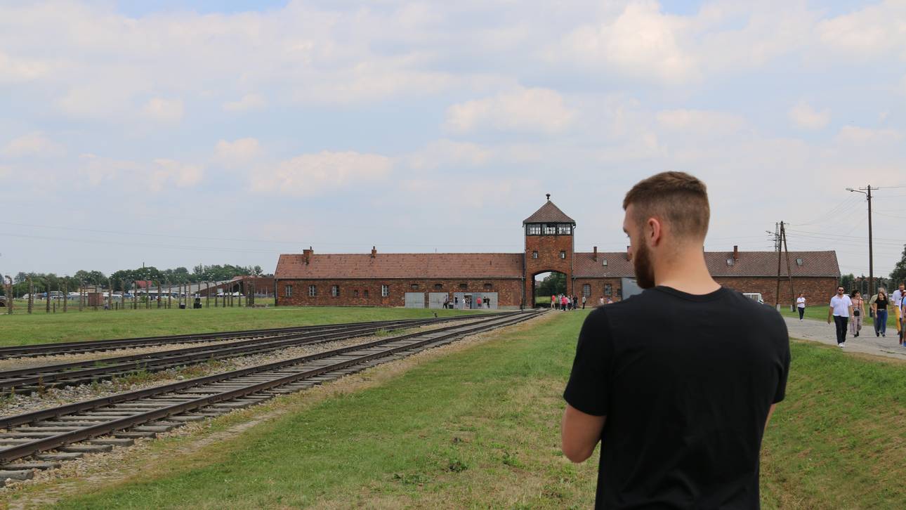 Auschwitz-Reise statt Stadionverbot