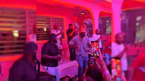 LeBron James ist zu Gast bei einem Konzert von Bad Bunny in Puerto Rico. Der Superstar tanzt ausgelassen und genießt die Sommerpause.