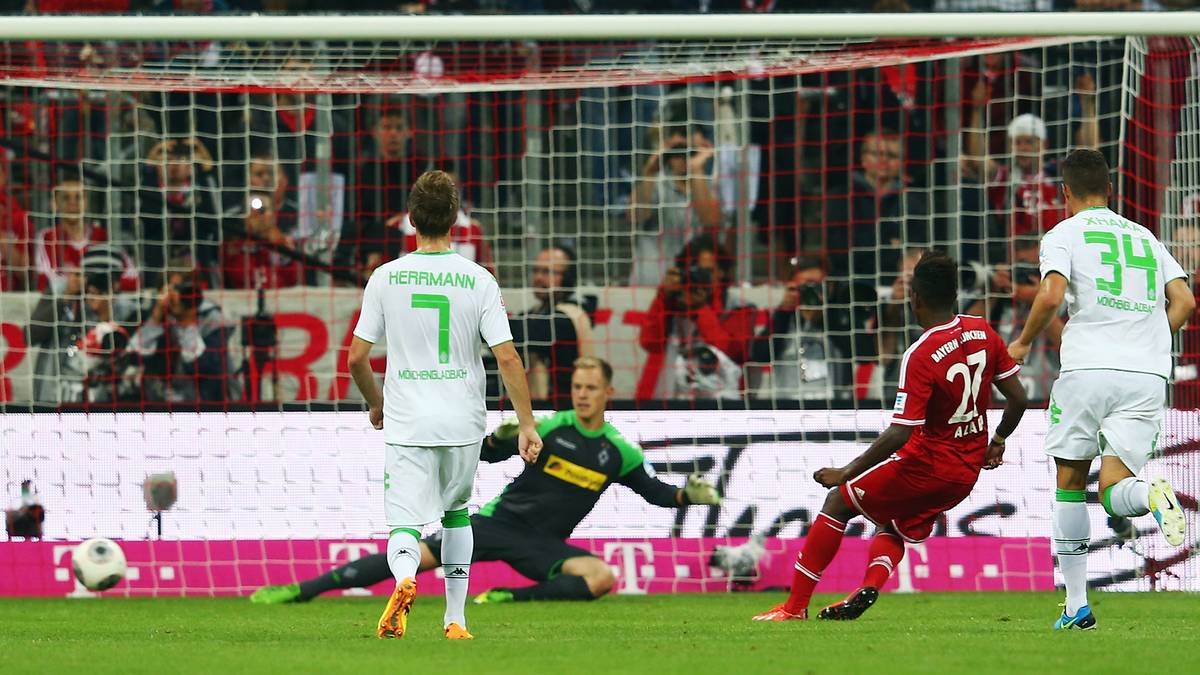 Kurios wird es in der zweiten Hälfte: Gladbach-Verteidiger Alvaro Dominguez verschuldet innerhalb von wenigen Sekunden gleich zwei Handelfmeter. Während Marc-Andre ter Stegen den ersten Strafstoß noch parieren kann, ist er beim zweiten Versuch durch David Alaba machtlos