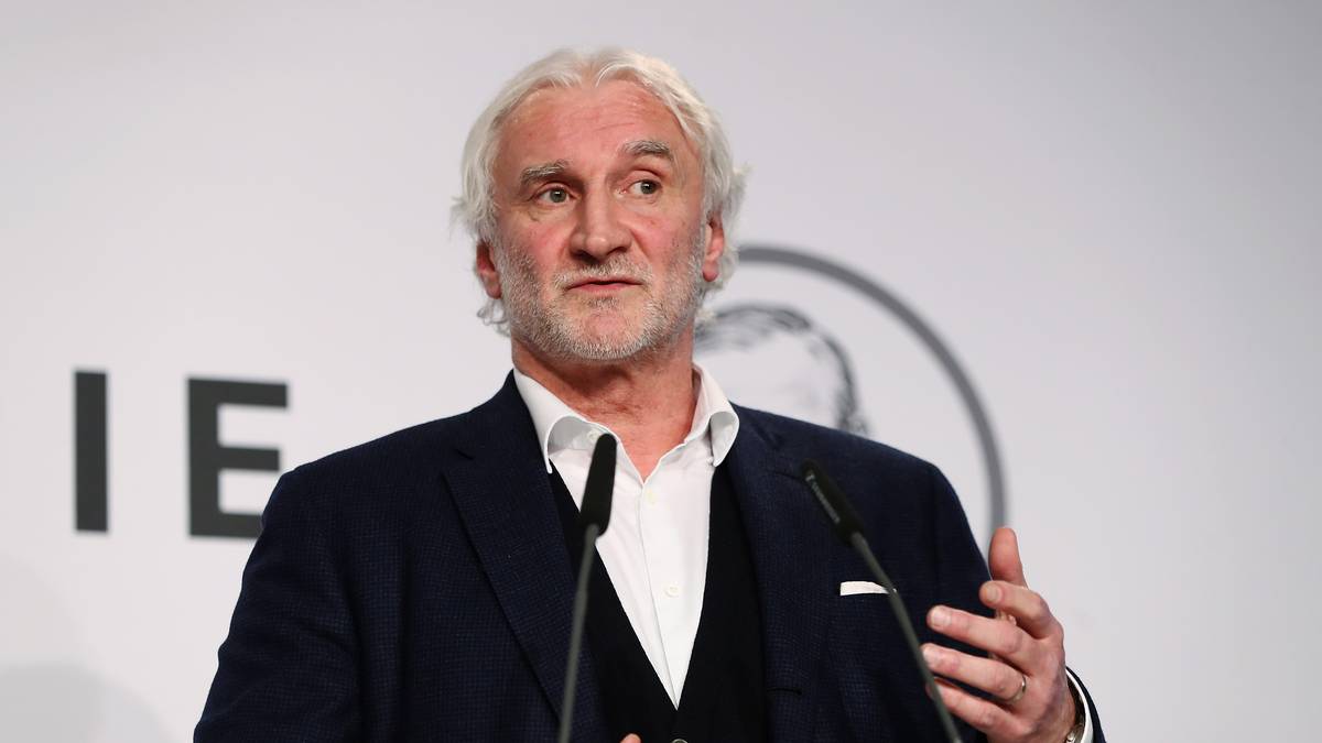 Rudi ist raus! Ex-Bundestrainer Rudi Völler hat sich erneut klar gegen die Übernahme des Präsidentenamtes im DFB als Nachfolger des zurückgetretenen Reinhard Grindel positioniert