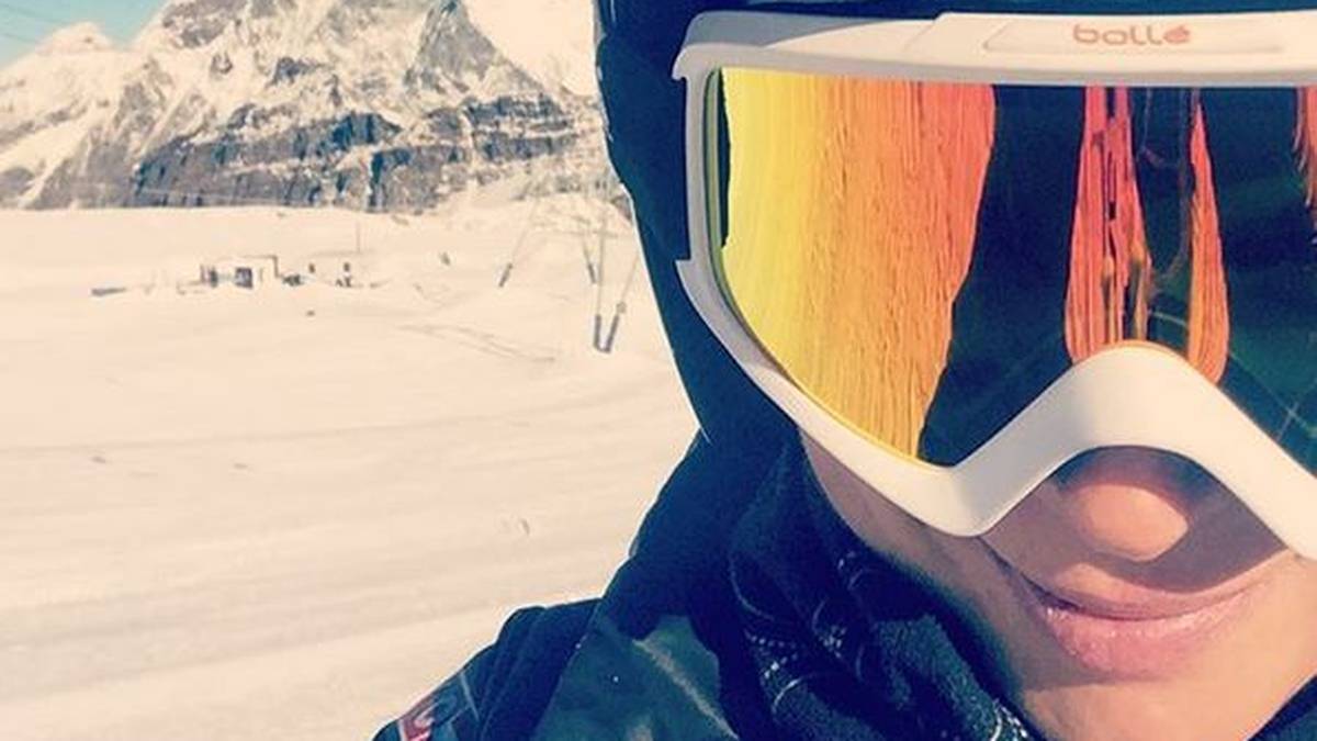 Die Skipiste, sie ist das zweite Zuhause von Anna Fenninger. In ihrer Heimat Adnet im Salzburger Land sind die Gletscher so etwas wie ihr nächster Nachbar. Schon auf Kindesbeinen holt sie sich hier den Feinschliff für ihre Karriere auf zwei Brettern