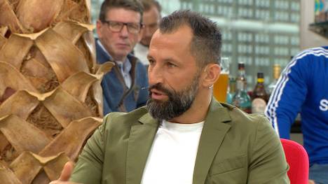 Im STAHLWERK Doppelpass spricht die Runde über die ungeklärten Verhältnisse innerhalb der Chefetage bei RB Leipzig. Bei den Bayern würde es so etwas nicht geben, erklärt Hasan Salihamidzic. 