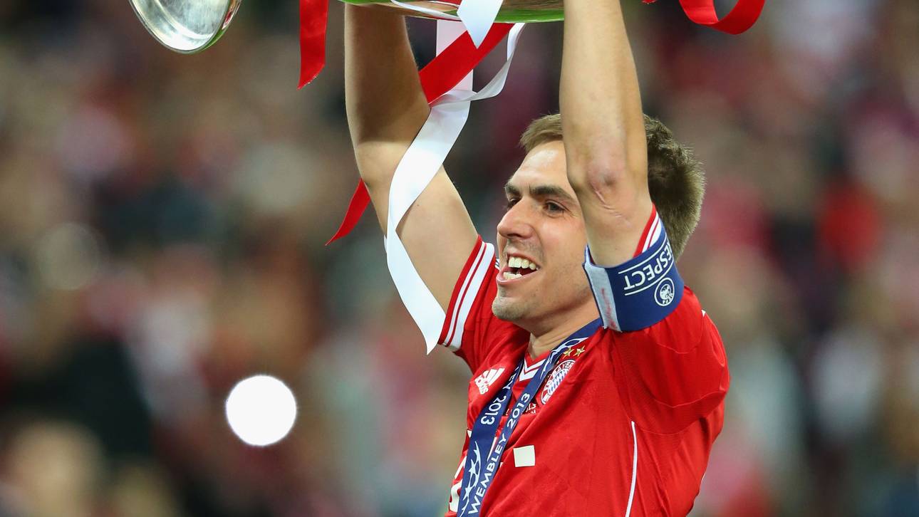 Als Kapitän durfte Philipp Lahm nach dem Finale 2013 den CL-Pokal als Erster in die Höhe stemmen