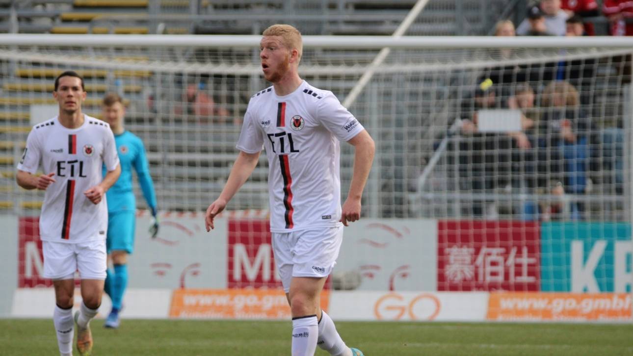 Paderborn holt Klefisch