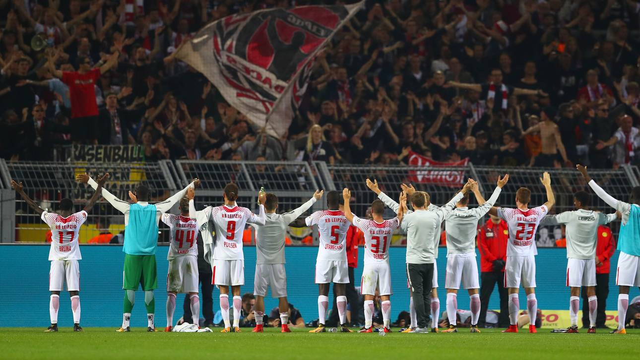 RB-Profis spendieren Fans Bier