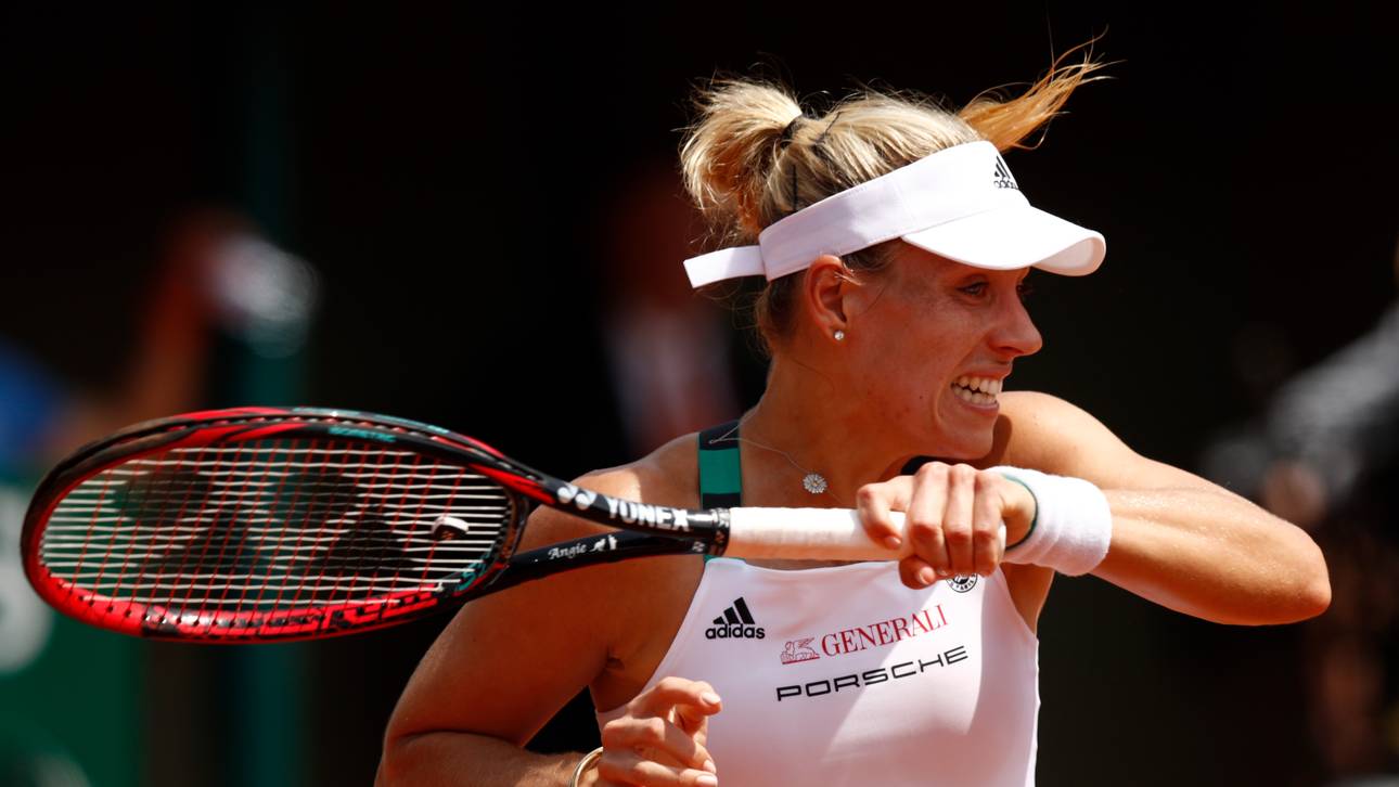 Kerber gewinnt Showmatch in Halle