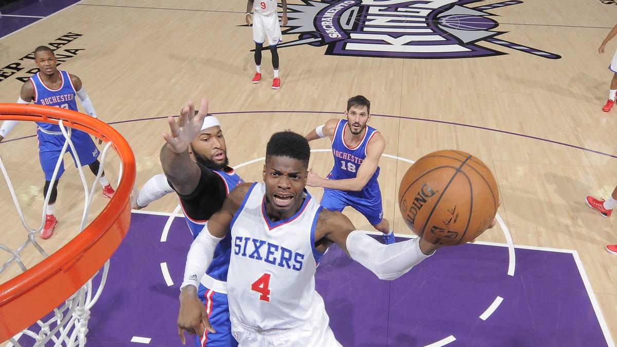 Mr. Flat Top gibt alles. Nerlens Noel will die Philadelphia 76ers in Sacramento zu einem der seltenen Siege pushen. Bei den Kings hat er allerdings eine harte Nuss am Brett gegen sich...
