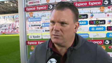 Rot-Weiss Essen patzt gegen den 1. FC Saarbrücken im Kampf um den Aufstieg. Cheftrainer Uwe Koschinat spricht im Anschluss an die Partie über die Leistung seiner Mannschaft und darüber, ob den Spielern die Angst vor einem verpassten Aufstieg möglicherweise zu Kopf steigt.