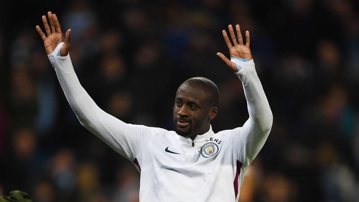 YAYA TOURE: Der Ivorer war Teil des legendären Barcelona-Teams, das zum Ende der 2000er Jahre den Fußball mit seinem berühmten Tiki-Taka revolutionierte. Nach seinem Wechsel zu Manchester City 2010 ging es mit Toure sukzessive bergab