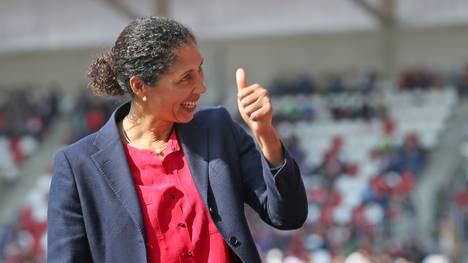 Bundestrainerin Steffi Jones freut sich über die Auslosung zur WM-Qualifikation