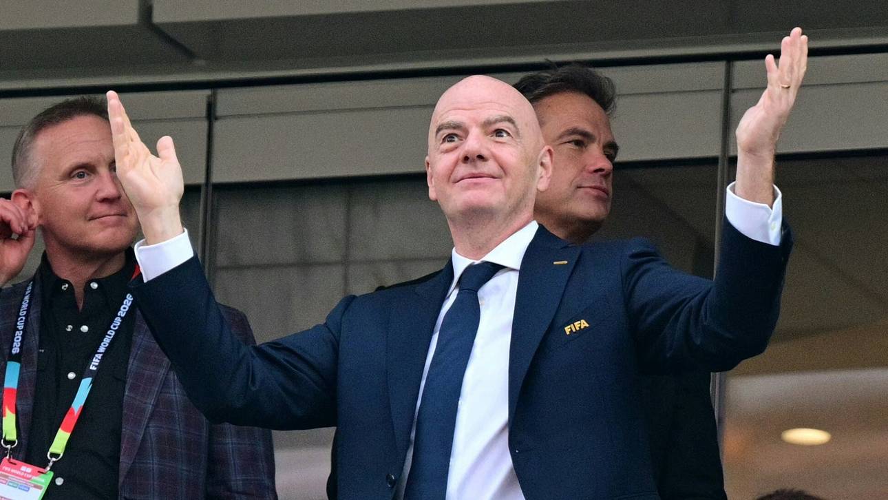 Infantino flog zweimal um die Welt