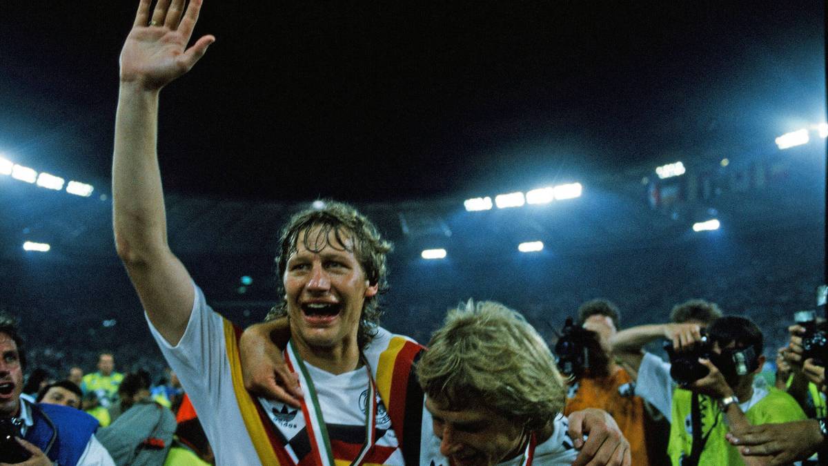 Guido Buchwald wird ebenfalls zum Dauerbrenner in Italien. Wie Illgner und Augenthaler absolviert auch er die maximale Einsatzzeit. Im Finale gegen Argentinien schaltet er als Sonderbewacher Diego Maradona aus.