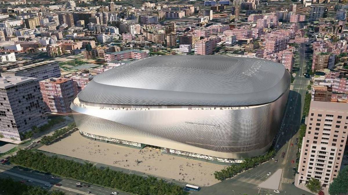 Das Stadion soll mit einem verschließbaren Dach, das einen besseren Schutz vor schlechtem Wetter bietet und eine 360-Grad-Anzeigetafel an den inneren Enden des Dachs ausgestattet werden