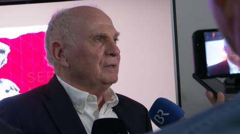 Max Eberl ist seit kurzem neuer Sportvorstand beim FC Bayern. Ehrenpräsident Uli Hoeneß und Karl-Heinz Rummenigge schwärmen von der Personalie, betonen aber die gesamte Führungsriege.