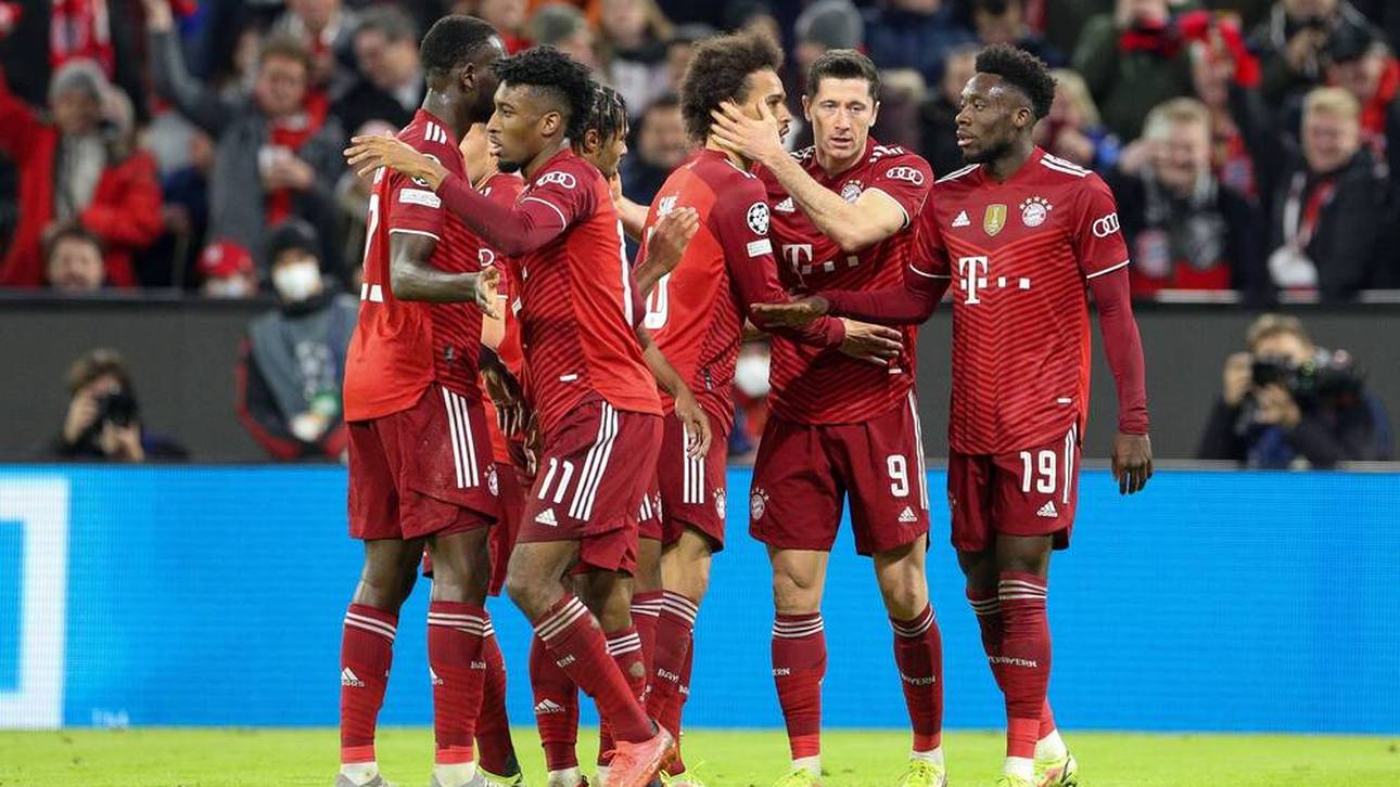 Bayern stürmen ins Achtelfinale