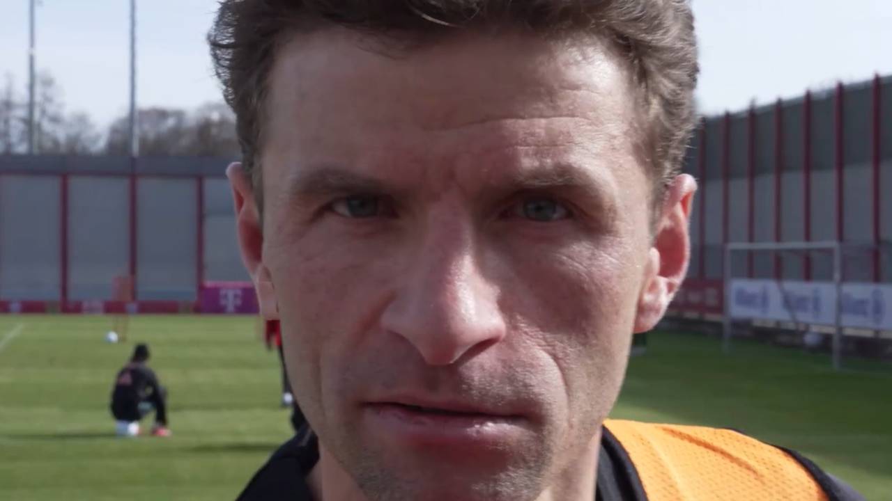 Müller wundert sich über Mitspieler