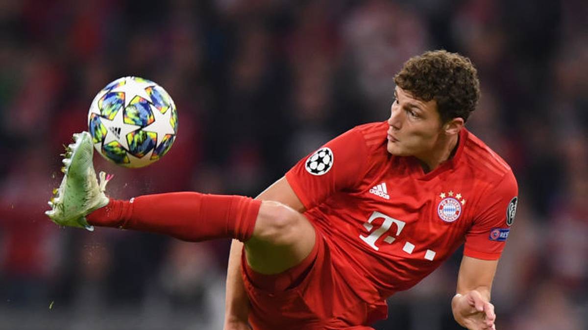 Der französische Nationalspieler ist die große Überraschung beim FC Bayern. Pavard kam nach seinem Wechsel aus Stuttgart in jedem Spiel zum Einsatz und verpasste noch keine Spielminute. Profitiert von Joshua Kimmichs Versetzung ins Mittelfeld, kommt an dessen Leistungen aber trotz guter Ansätze noch nicht heran. UNENTSCHIEDEN, Zwischenstand: 1:2