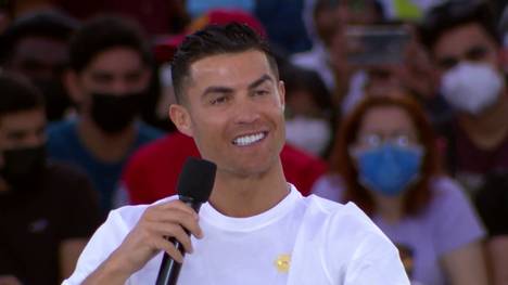 Auch mit fast 37 Jahren gehört Cristiano Ronaldo immer noch zu den besten Spielern der Welt. Der Superstar erzählt seinen jungen Fans, was sein Geheimnis für eine erfolgreiche Karriere ist.