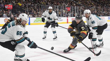 Die San Jose Sharks (in weiß) haben in den NHL-Playoffs ein siebtes Spiel erzwungen