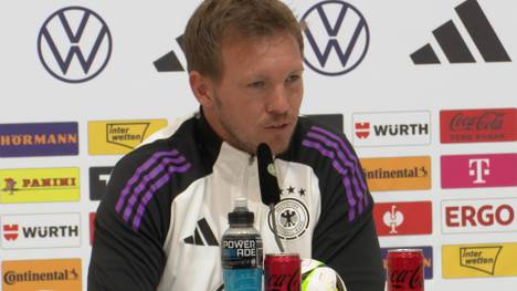 Manuel Neuer fehlt zu Beginn der EM-Vorbereitung aufgrund eines Magen-Darm-Infekts. Bundestrainer Julian Nagelsmann klärt auf, ob es für das Testspiel gegen die Ukraine reicht.