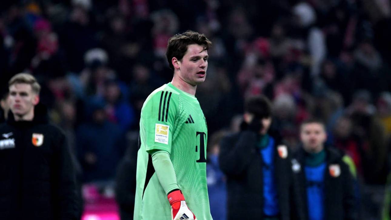 Jonas Urbig patzt gegen Augsburg - und wird von Lothar Matthäus unterstützt