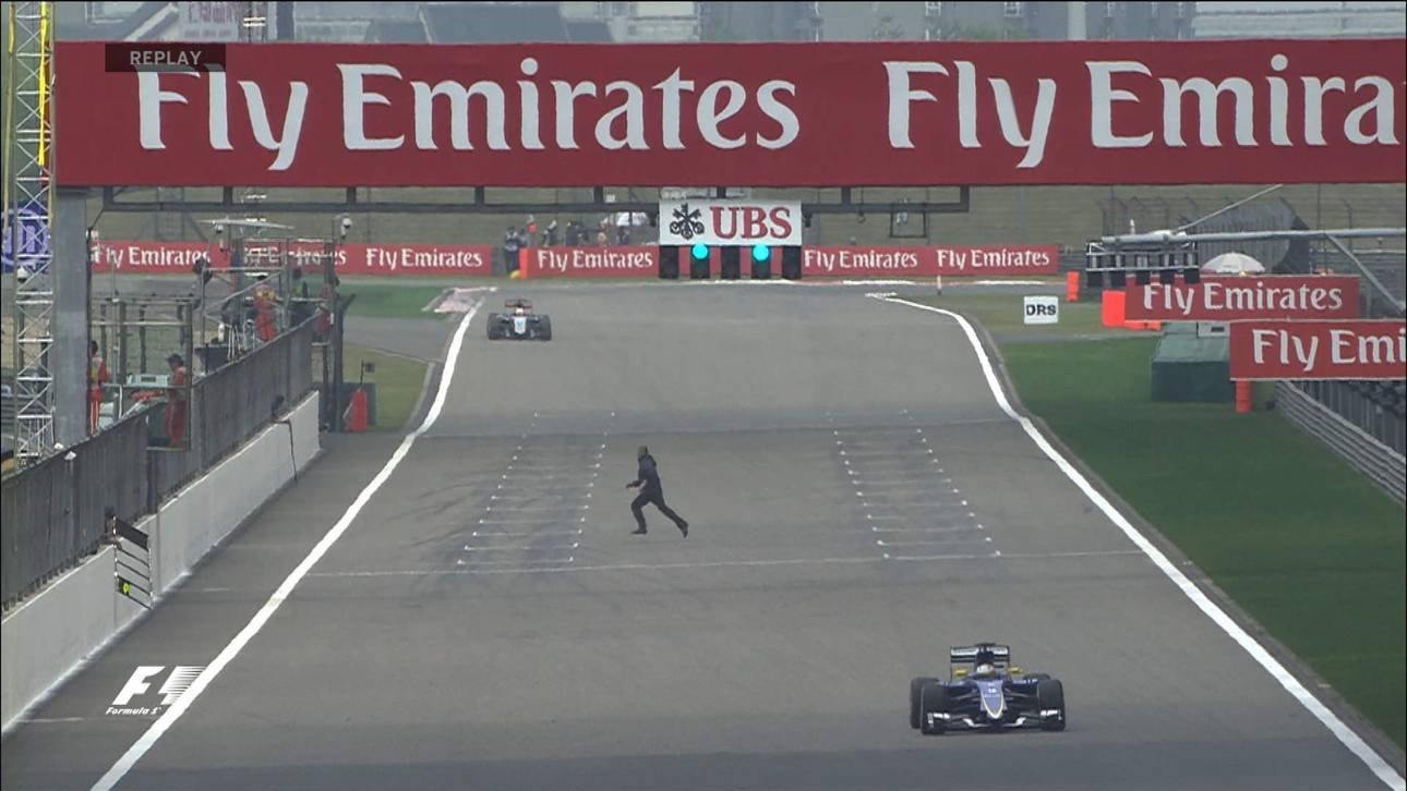 Flitzer sorgt für Schreckmoment