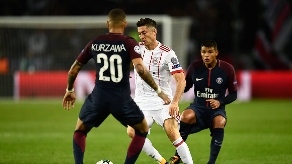 Beim FC Bayern waren es bei Gesamtausgaben von rund 500 Millionen "nur" 208,5 Millionen Euro Transfer-Minus. Ebenso deutlich weniger Geld haben die Münchner für ihren aktuellen Kader ausgegeben: 359,5 Millionen Euro im Vergleich zu satten 804,9 Millionen Euro der Pariser