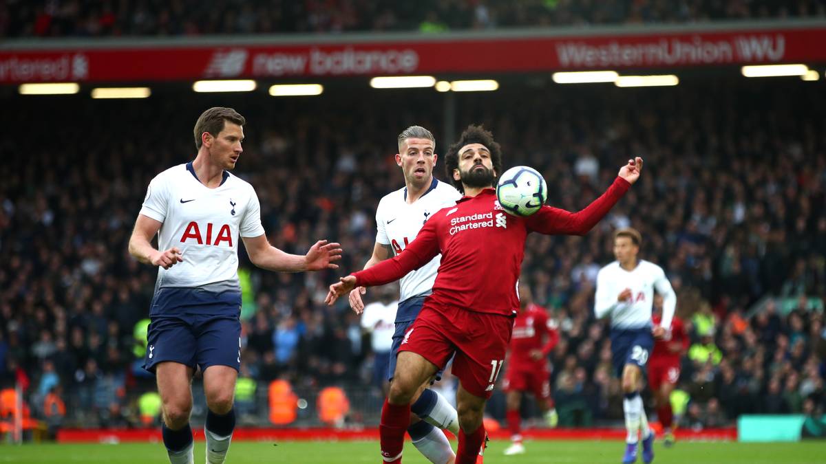 JAN VERTONGHEN & TOBY ALDERWEIRELD (Tottenham Hotspur): Bei Liverpools Finalgegner stehen einige Veränderungen an. Nach den ersten Spielerkäufen seit über 500 Tagen bahnen sich Abschiede an. Dabei stellt sich die Zukunftsfrage für das belgische Innenverteidiger-Duo der Spurs. Während es um den 32 Jahre alten Vertonghen noch ruhig bleibt, buhlt eine Reihe von Klubs um Alderweireld (30)