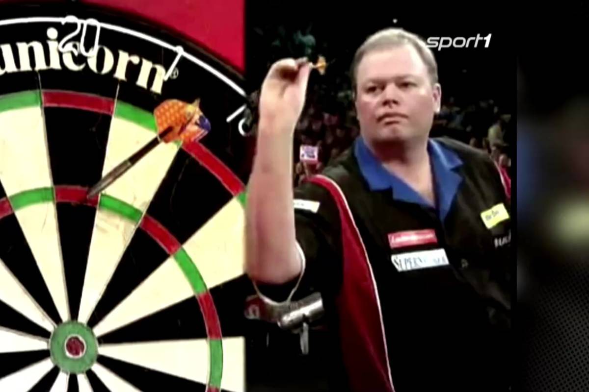 Raymond van Barneveld spielte einst den ersten 9-Darter bei einer WM, Christian Kist bei der Darts-WM 2025 den bislang letzten. SPORT1 zeigt alle Neun-Darter bei Weltmeisterschaften.