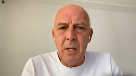 Mario Basler ist nicht der einzige ehemalige Spieler des FC Bayern, der sich über den Rekordmeister äußert. Nun nimmt der SPORT1-Experte Stellung zum Umgang von Ehrenpräsident Uli Hoeneß mit den altgedienten Größen. 