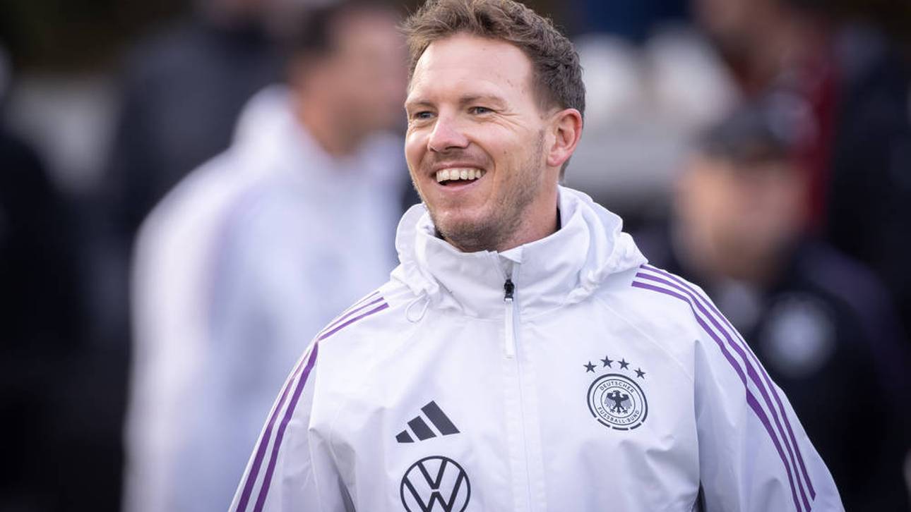 Nagelsmann mit Socken-Enthüllung