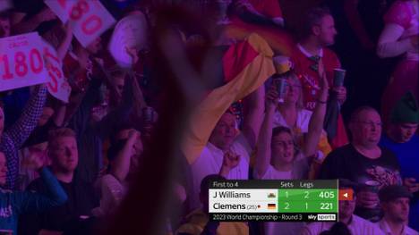 Gabriel Clemens kämpft gegen Jim Williams um den Einzug ins Achtelfinale. Auch zahlreiche deutsche Fans sind zur Unterstützung mit dabei und nehmen den Ally Pally ein.