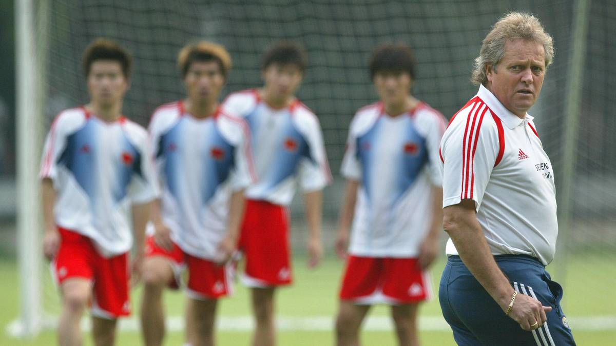 Zuletzt war der Vize-Weltmeister von 1974 und 1978 bis 2015 für verschiedene Vereine in der chinesischen Super League verantwortlich