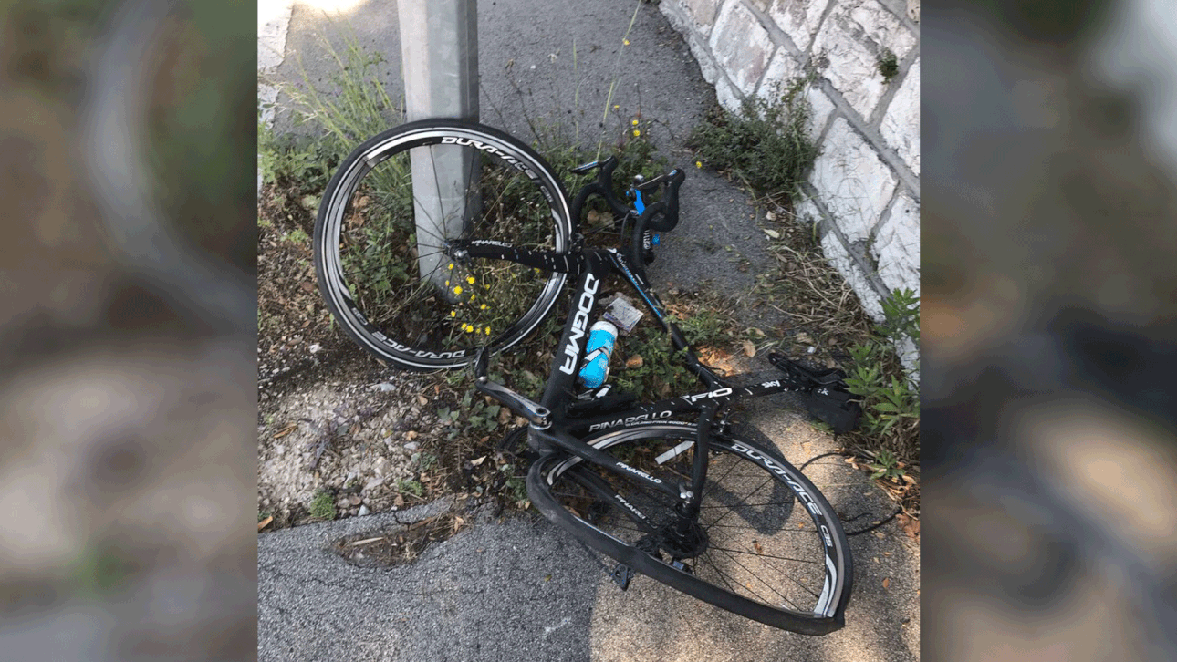 Froome von Auto gerammt