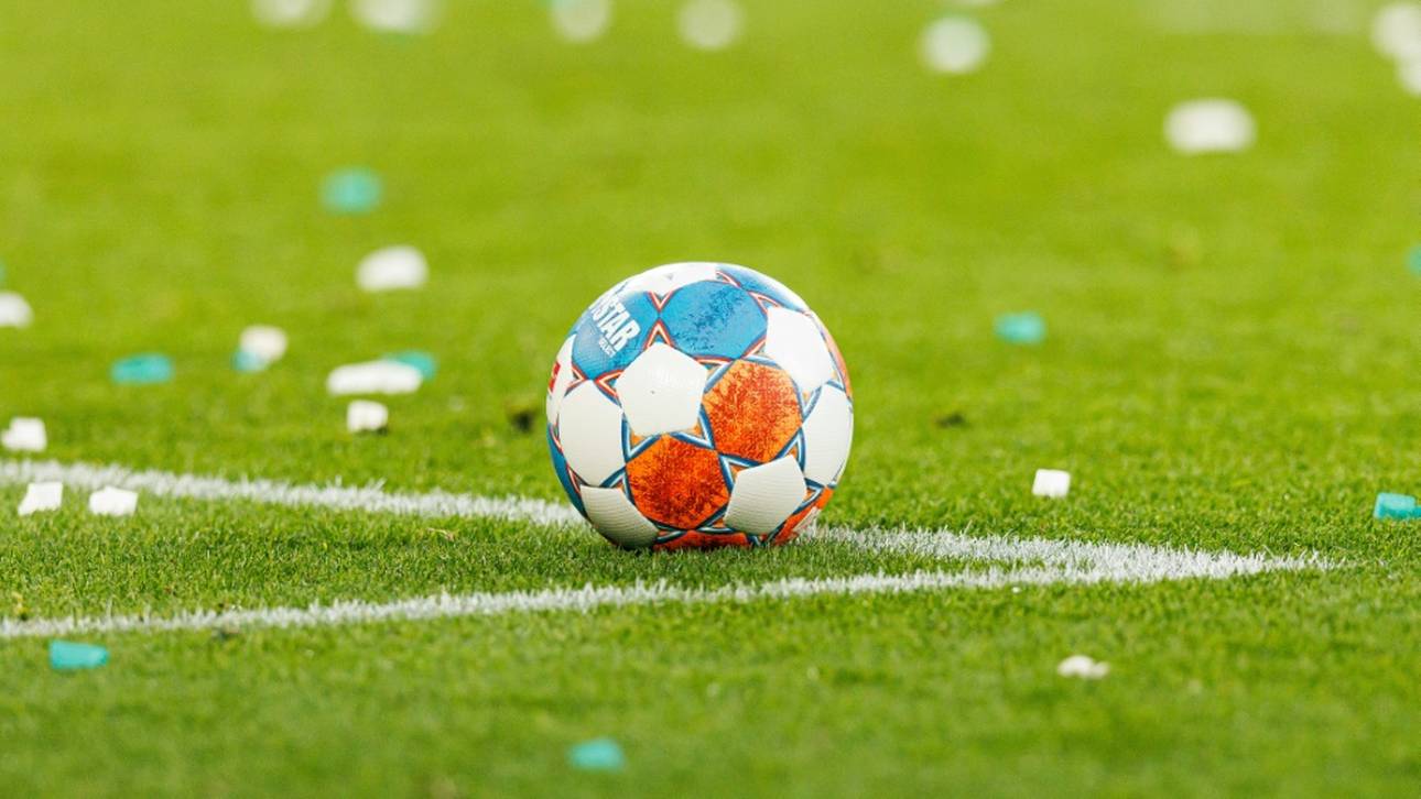 Lewandowski trifft aus 90 Metern