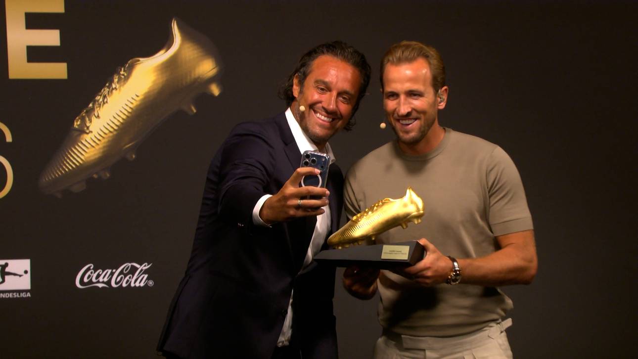 Luca Toni hielt die Laudatio bei der Preisverleihung