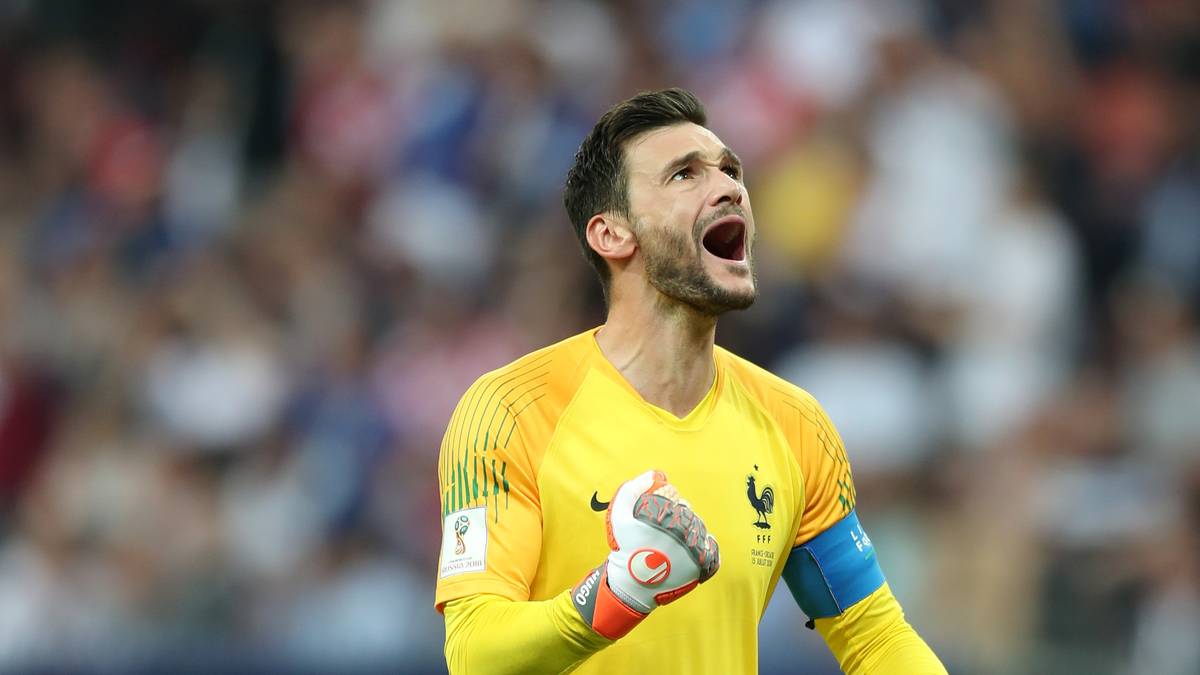 HUGO LLORIS: Zog nach Länderspielen mit Didier Deschamps gleich (104). Beim Gegentreffer machtlos. Nach Wiederanpfiff direkt gefordert und hellwach beim Schuss von Rebic und bei Varanes Wackler nach einem langen Ball (48. Und 49. Min). Bis zum 2:4 ohne große Schwächen im Turnier, dann servierte er Mandzukic überheblich dessen Tor. SPORT1-Note: 4