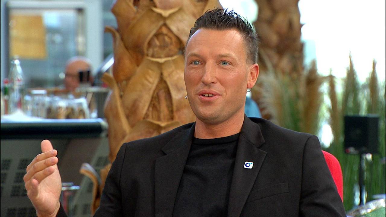 Keine rote Karte gegen Amoura? Jablonski erklärt sich | STAHLWERK Doppelpass