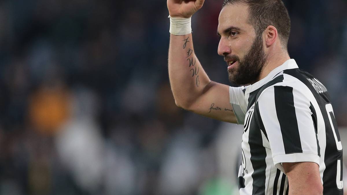 11. PLATZ: GONZALO HIGUAIN (Juventus Turin) - 5 Tore