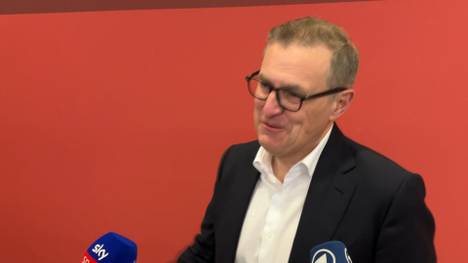 Nach der Niederlage muss sich Vorstandsvorsitzender Jan-Christian Dreesen auch zur Personalie Sacha Boey äußern und seine mangelnde Leistung im Spiel gegen Inter. 