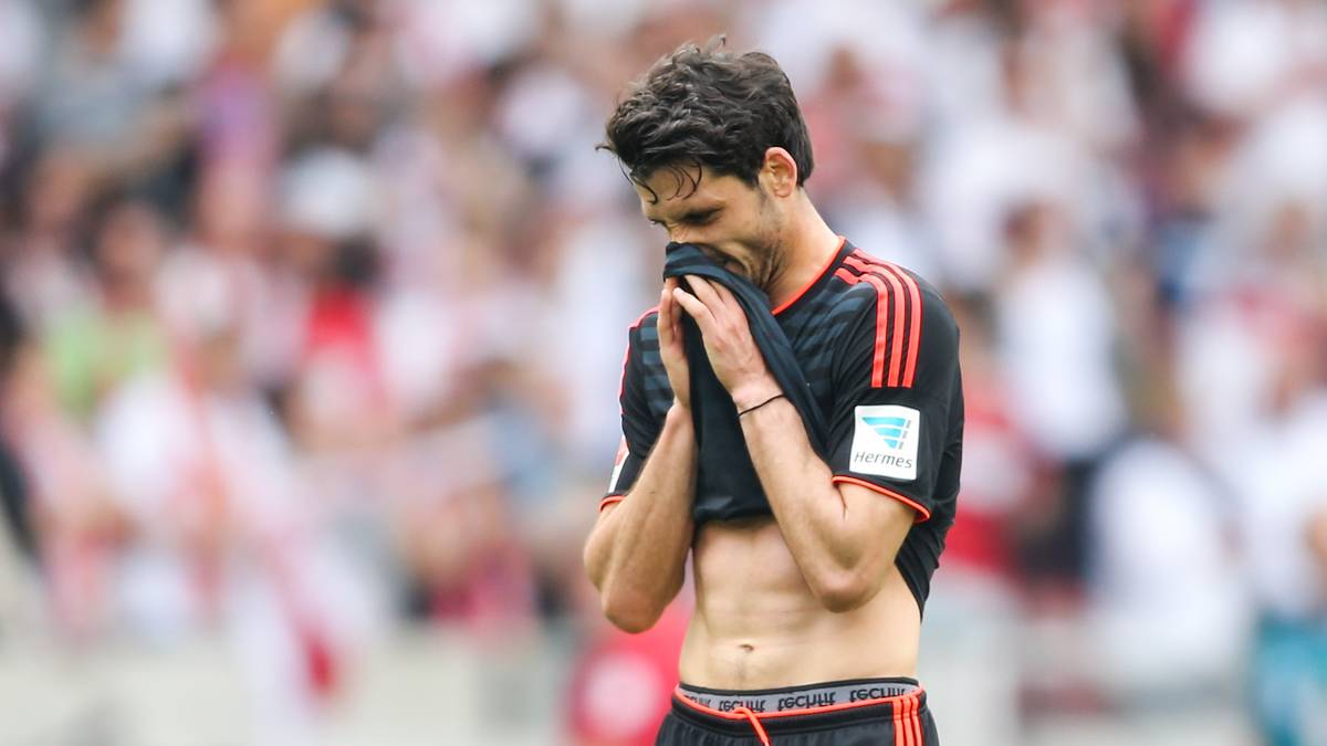 Außerdem kam im Sommer 2010 für 5,5 Millionen Euro Gojko Kacar zum HSV. Schon nach wenigen Wochen bewies Kühne, dass er ein schwieriger Verhandlungspartner ist